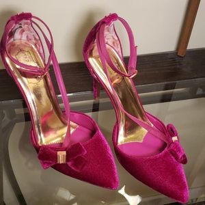 Ted Baker Cherry Velvet Juleta pump heel